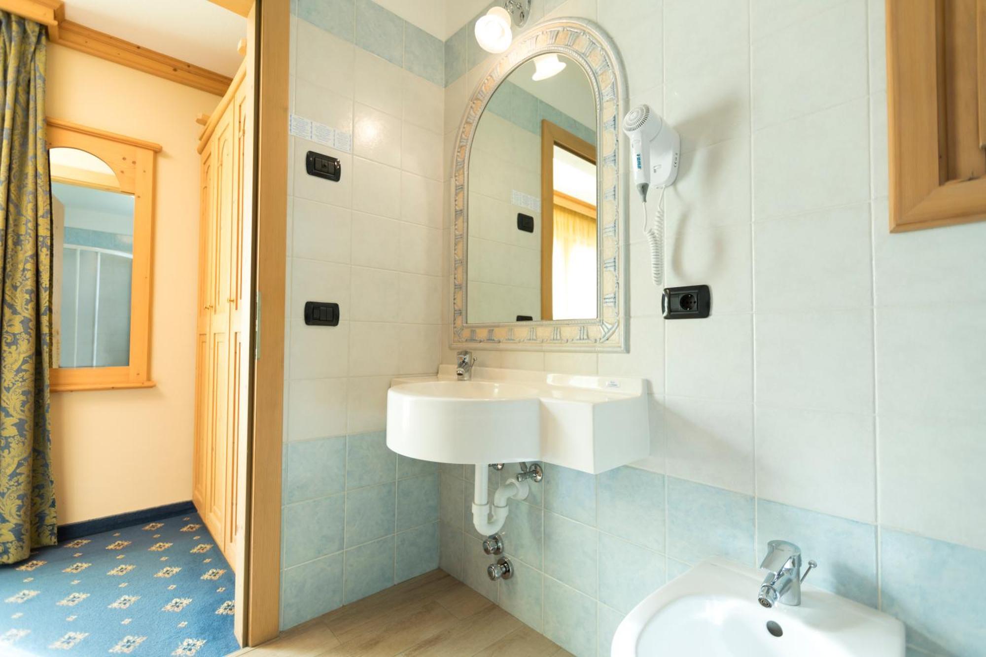 Hotel Champagne Livigno Exterior foto
